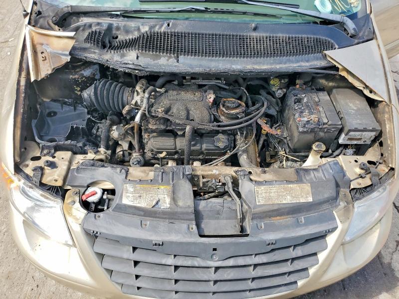2005 Chrysler Town & Country Touring