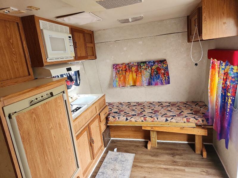 2002 Sun-Lite Road Runner Camper