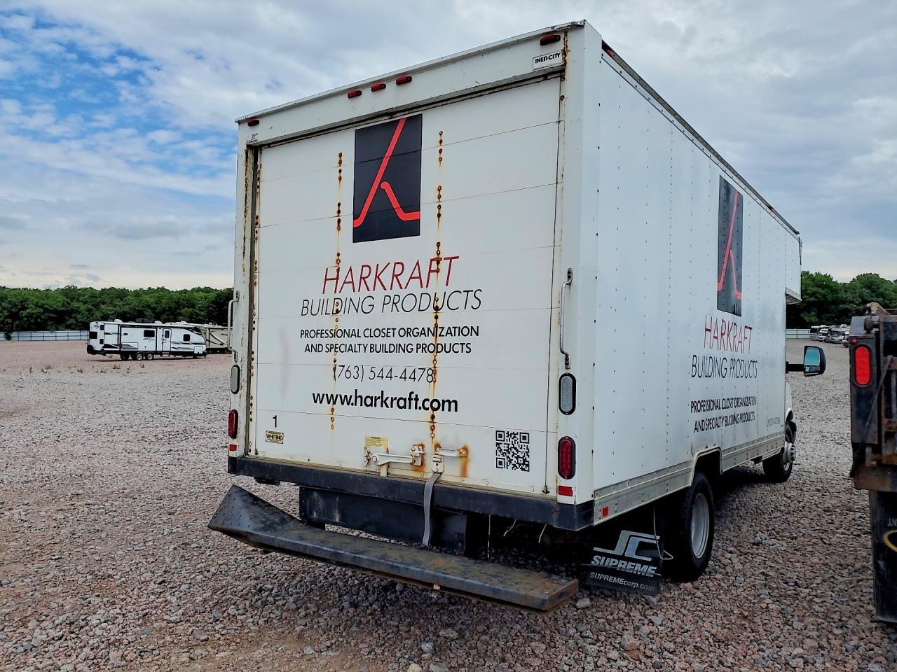 2016 Chevrolet Express BOX Truck