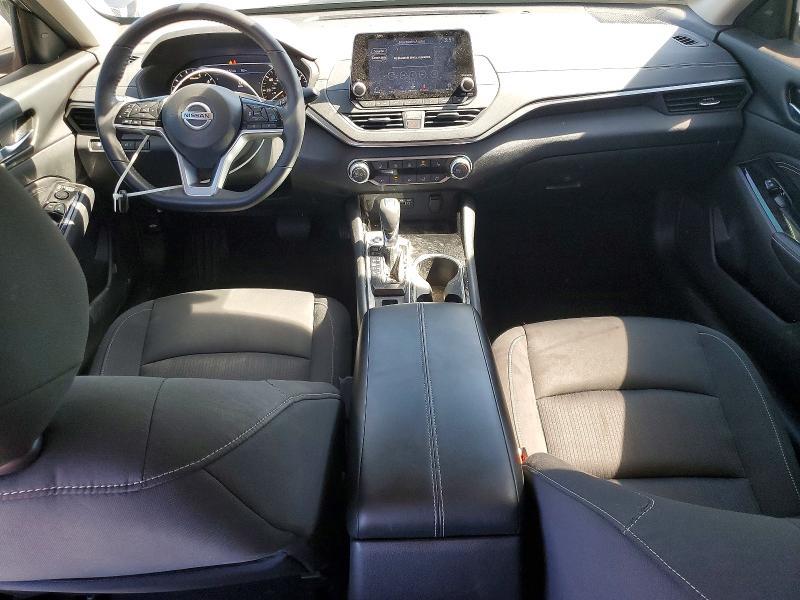 2021 Nissan Altima sv