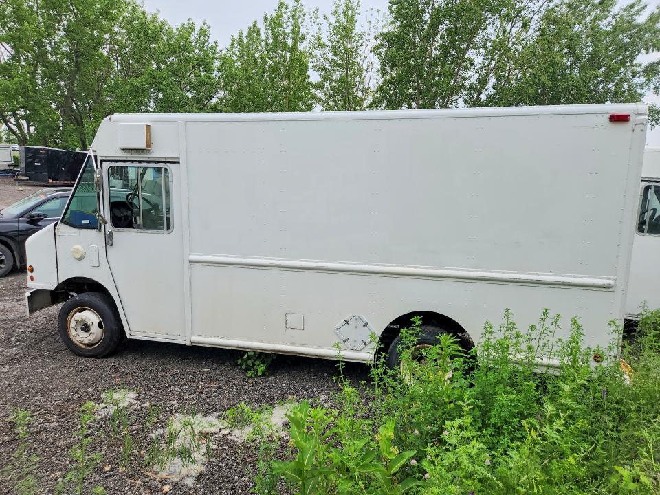 2007 Freightliner Chassis M Line WALK-IN Van