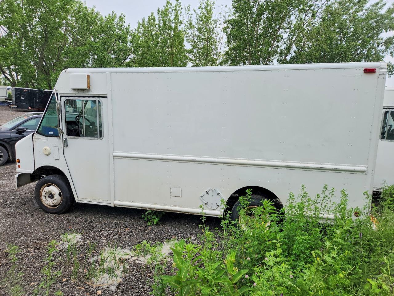 2007 Freightliner Chassis M Line WALK-IN Van
