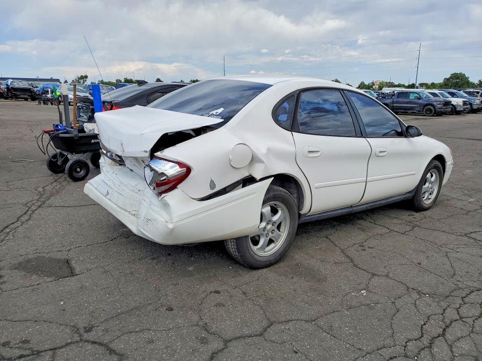 2004 Ford Taurus