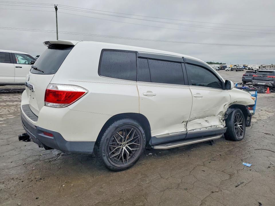 2013 Toyota Highlander Base