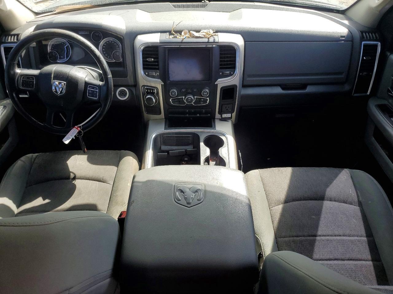 2020 Dodge RAM 1500 Classic SLT