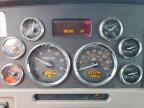 2014 Peterbilt 384 Semi Truck