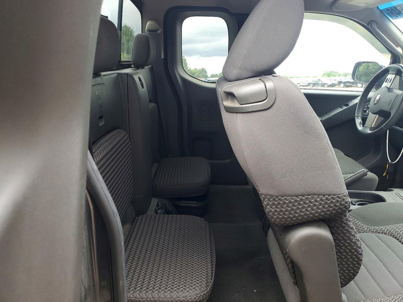 2010 Nissan Frontier SE V6