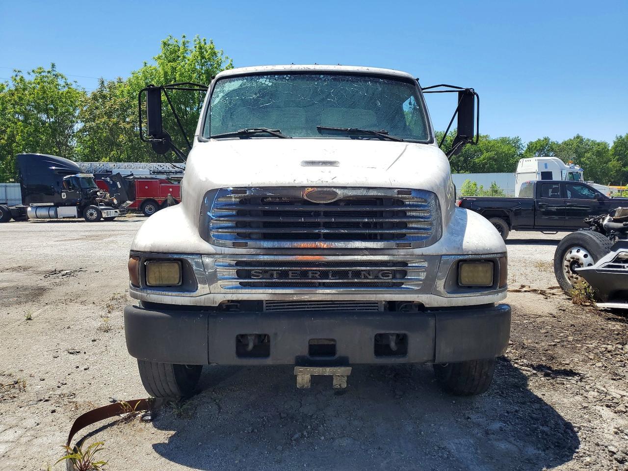 2004 Sterling Tractor