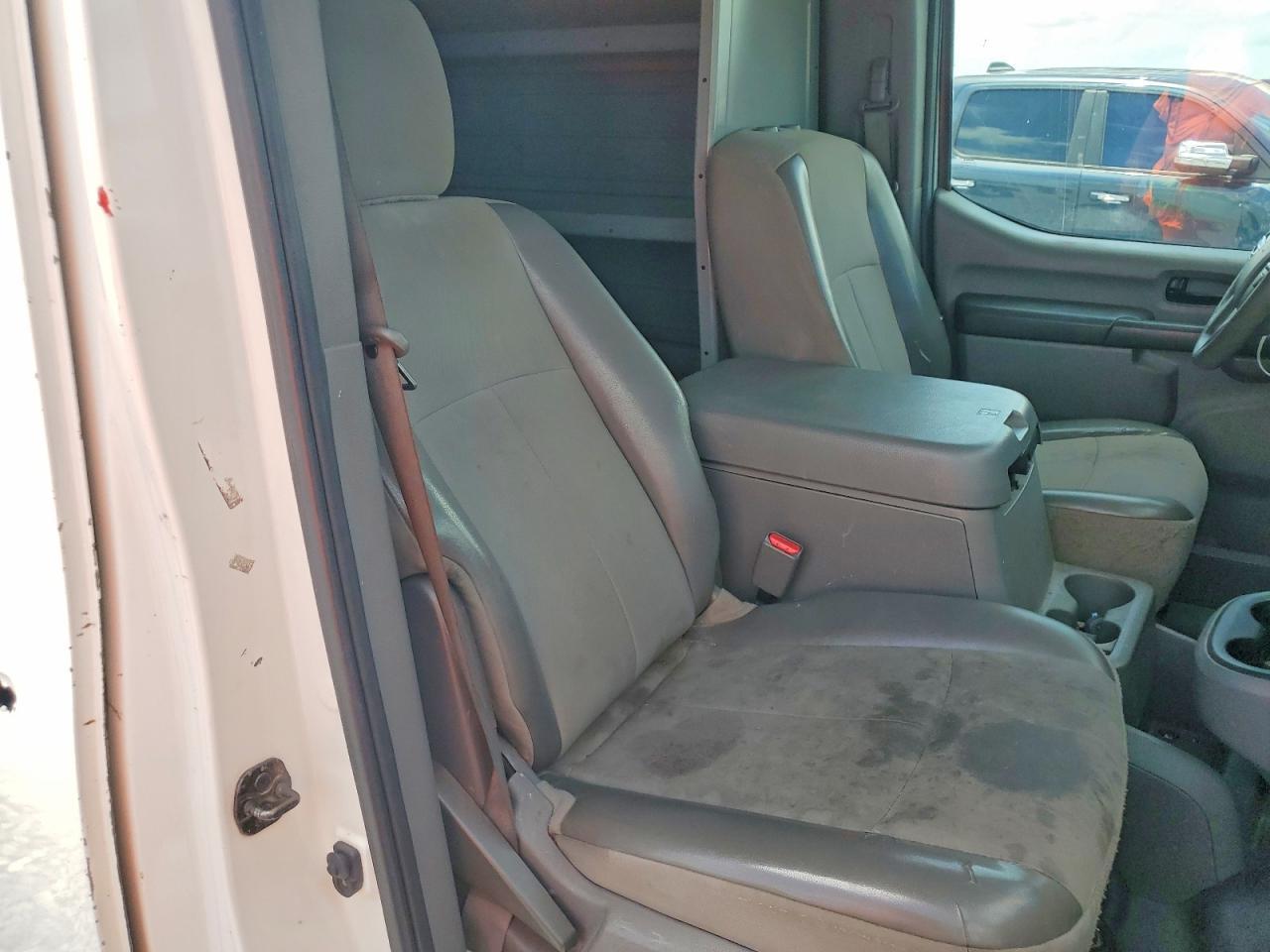 2017 Nissan NV 2500 HD SV