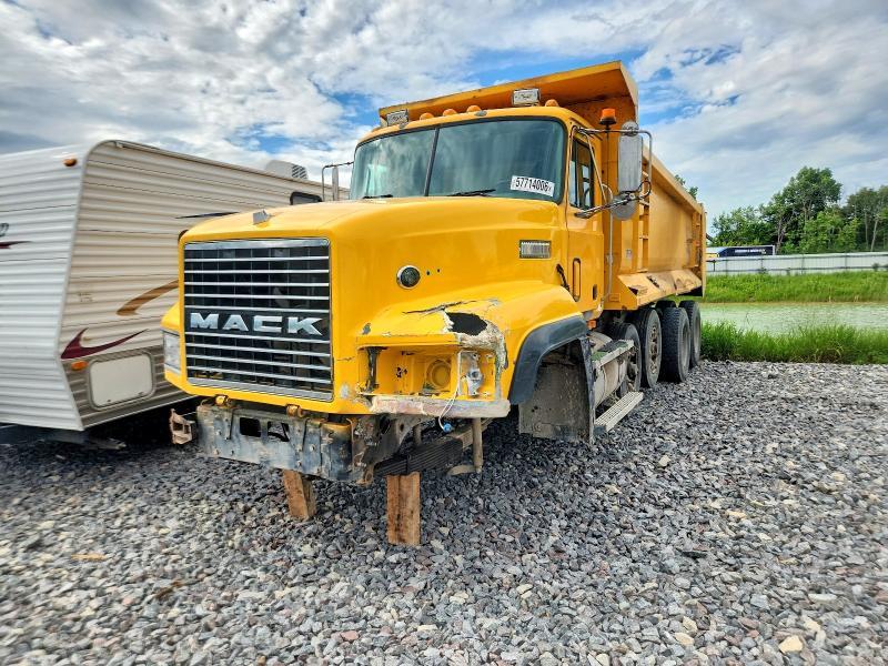1998 Mack CL713 Dump Truck