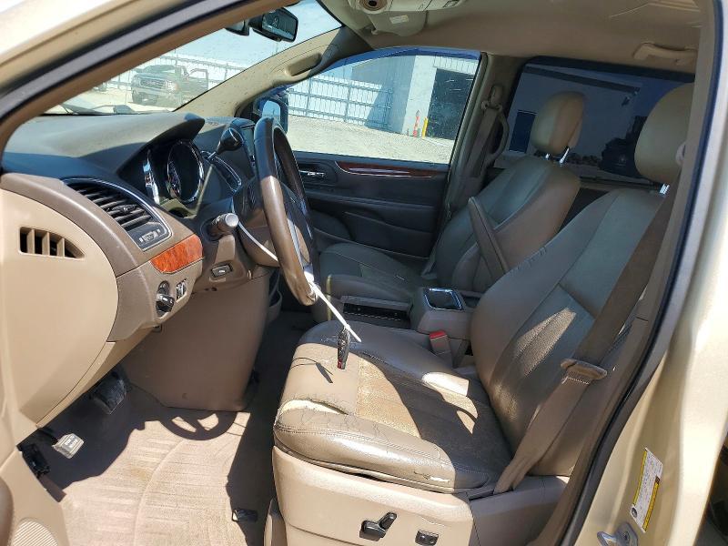 2012 Chrysler Town & Country Touring l