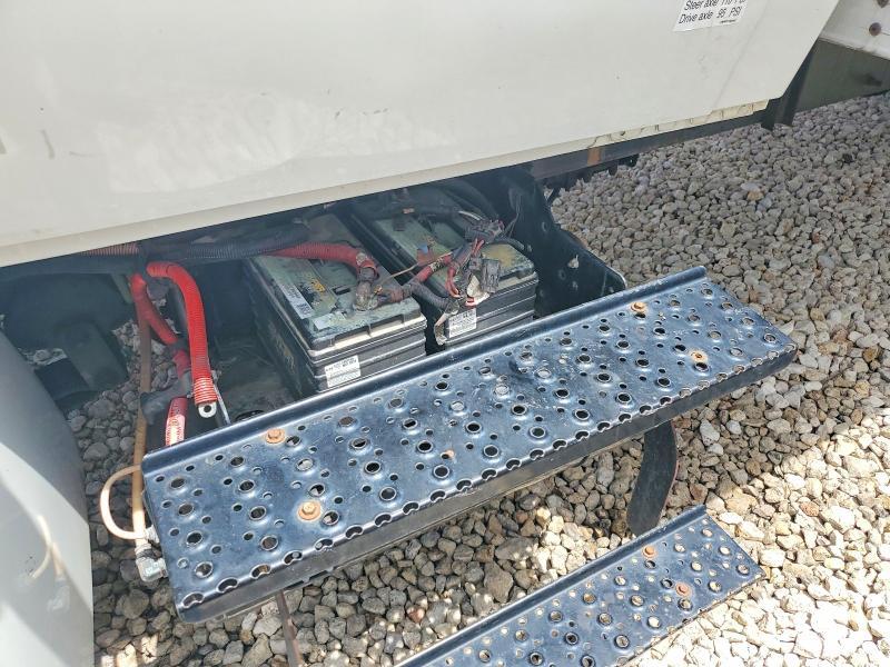 2014 International 4300 BOX Truck