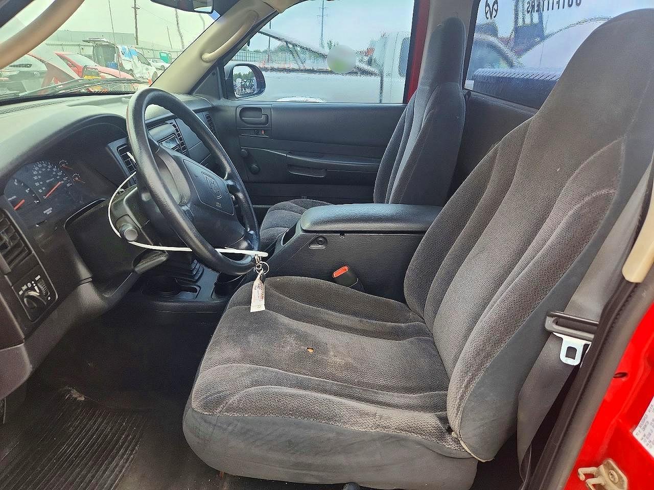 2002 Dodge Dakota Base
