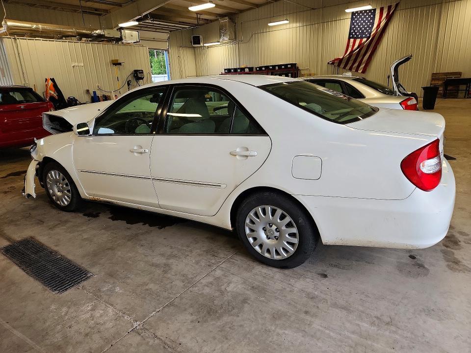 2004 Toyota Camry xle