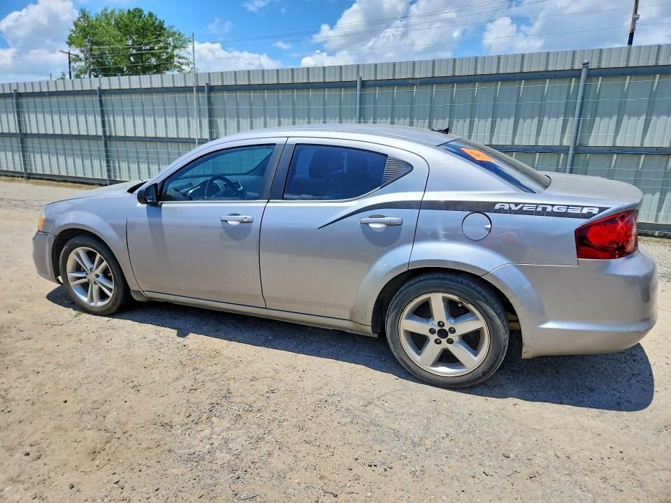 2013 Dodge Avenger se