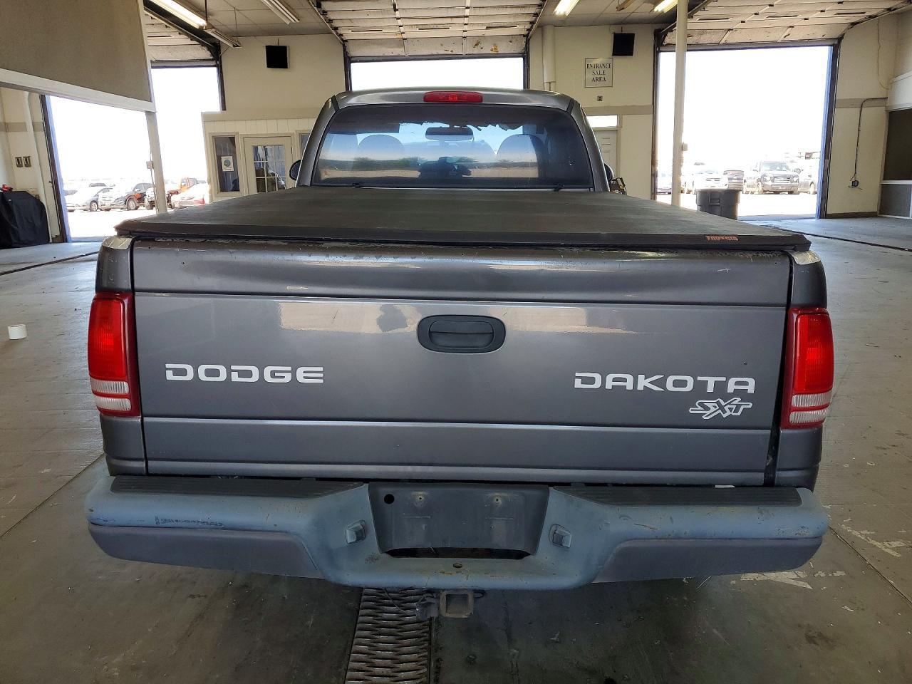 2004 Dodge Dakota SXT
