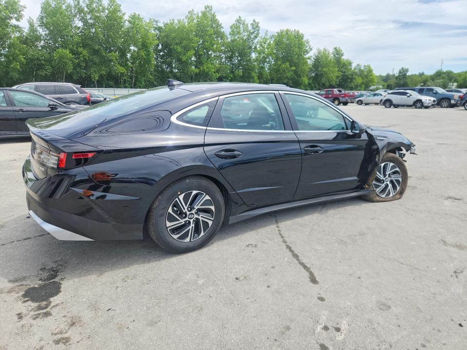 2026 Hyundai Sonata Hybrid Blue