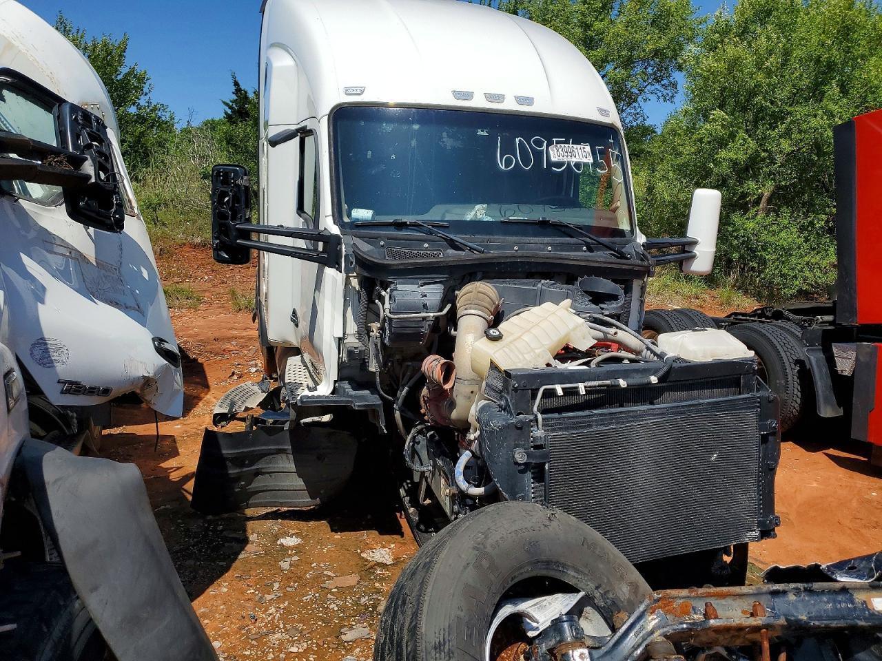 2021 Kenworth Construction T680