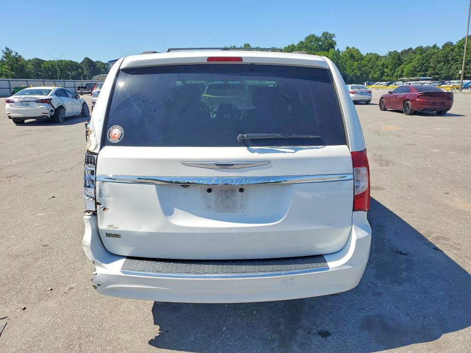 2014 Chrysler Town & Country Touring