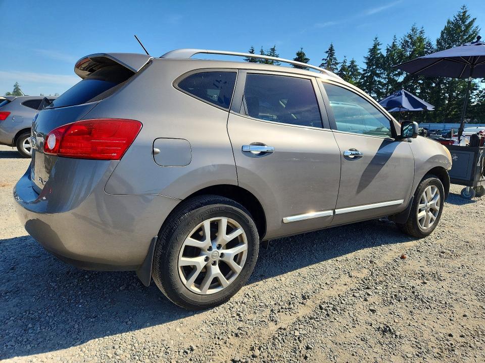 2012 Nissan Rogue s