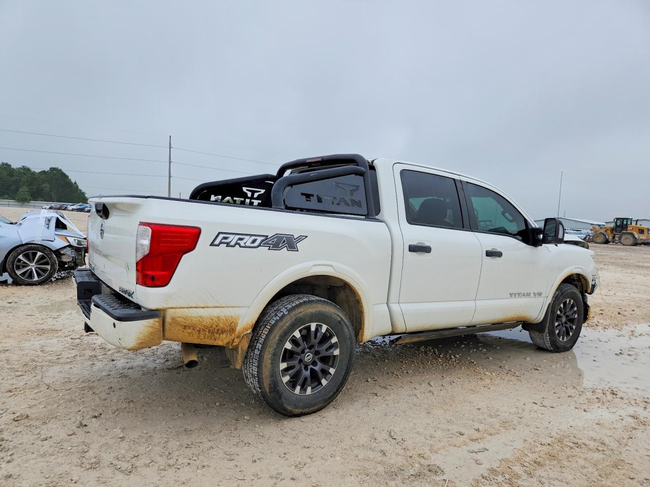 2018 Nissan Titan PRO-4X