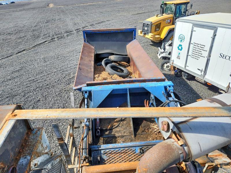 2000 Other UWR1 Wood Grinder Trailer-Dump Trailer