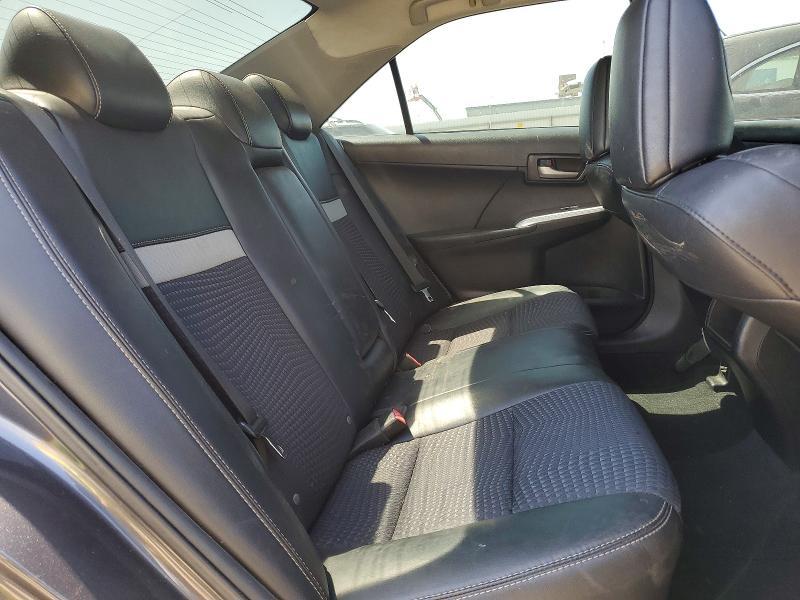 2014 Toyota Camry se
