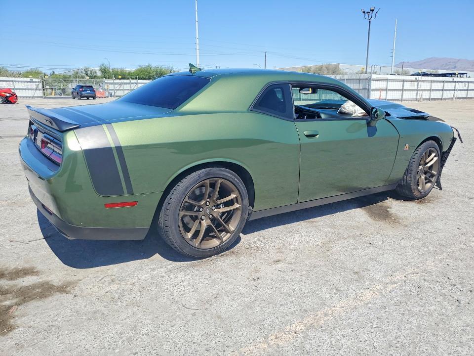 2022 Dodge Challenger r