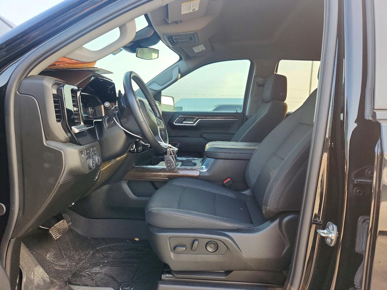 2025 Chevrolet Silverado K1500 RST