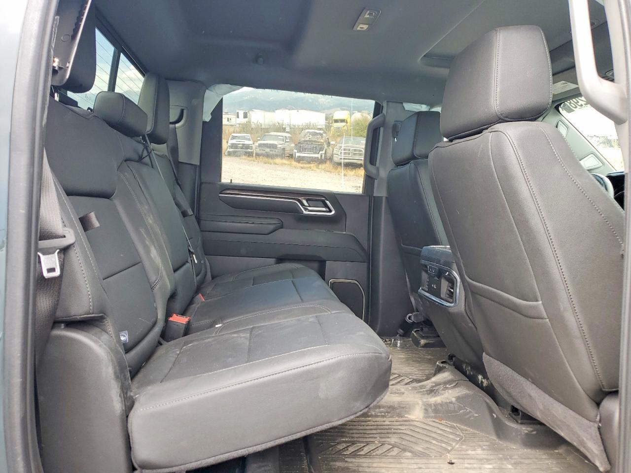 2025 Chevrolet Silverado K3500 LTZ