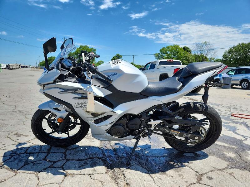 2025 Kawasaki EX500 H