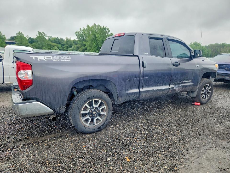 2016 Toyota Tundra SR5