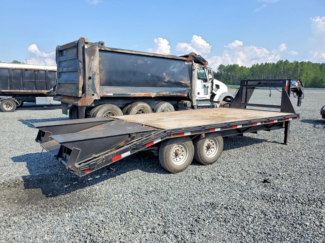 2024 Max Built 102X20 W 14K GN DO Equipment Trailer