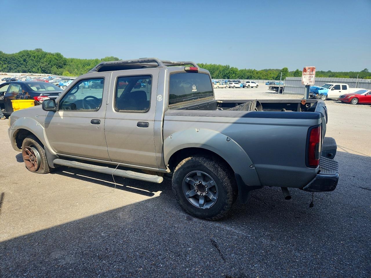 2004 Nissan Frontier Crew Cab XE V6