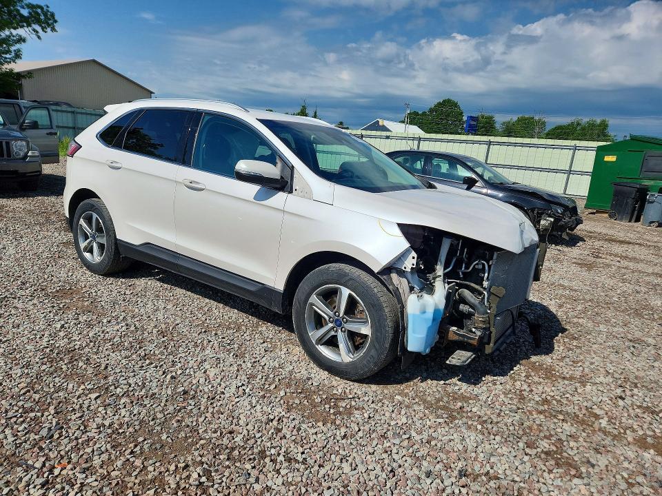 2019 Ford Edge sel