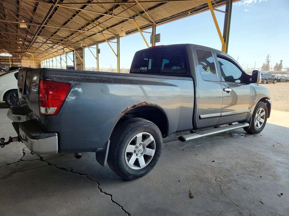 2004 Nissan Titan XE
