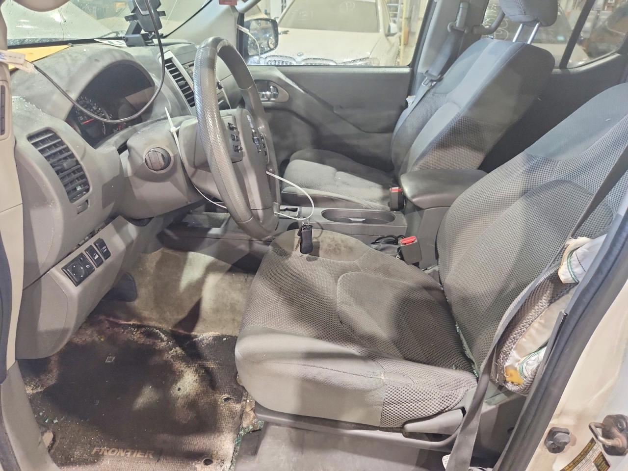 2015 Nissan Frontier SV