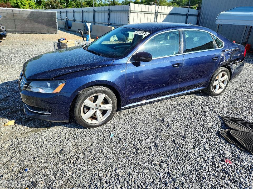 2014 Volkswagen Passat s
