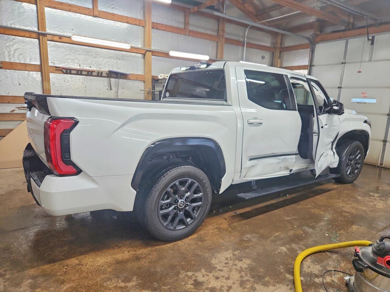 2024 Toyota Tundra Platinum