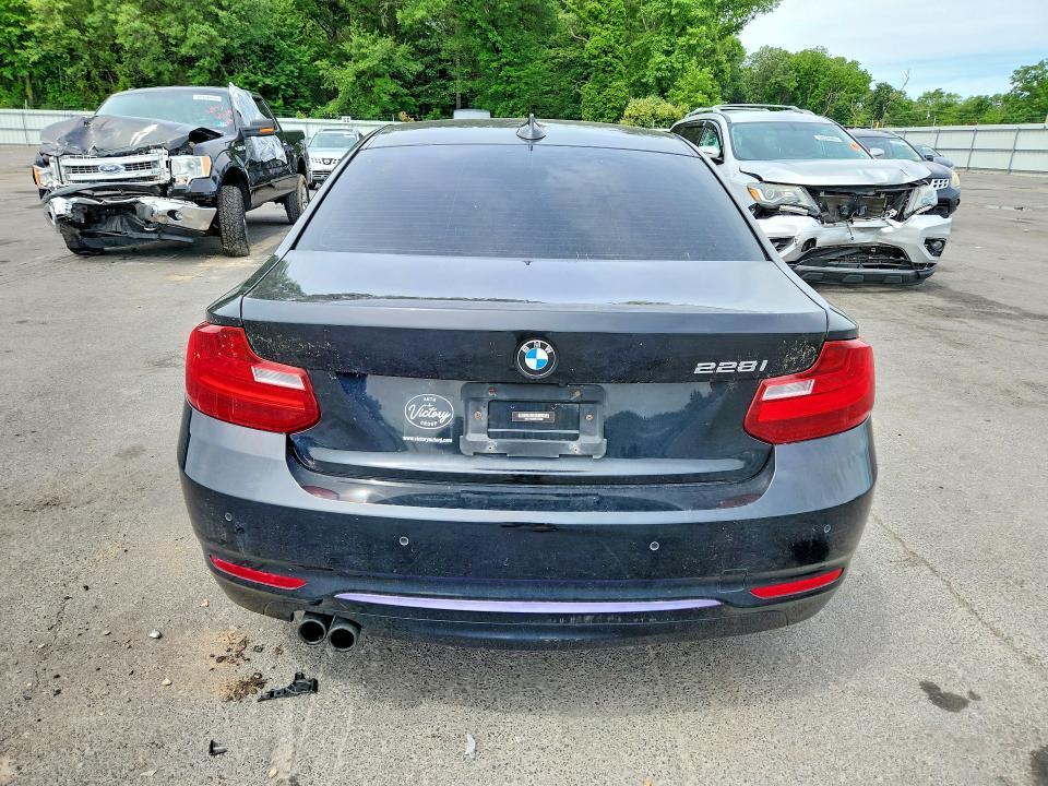 2014 BMW 228 i