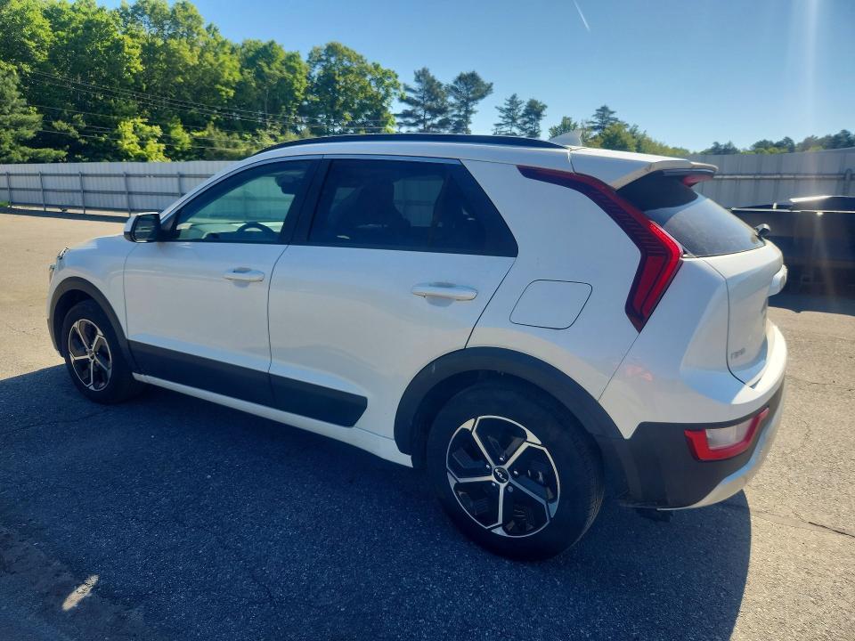 2024 KIA Niro lx