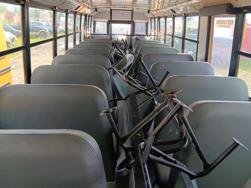 2010 Thomabuses 2010 Thomas SAF-T-LINER C2-School Bus