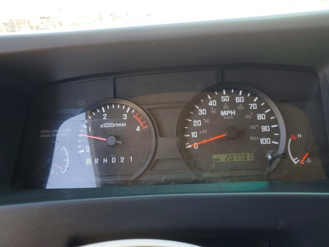 2008 Isuzu NPR Delivery Truck