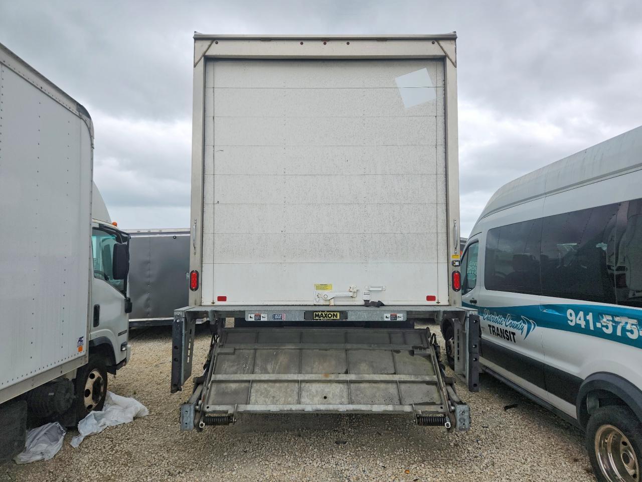 2023 Freightliner Business Class M2 BOX Truck