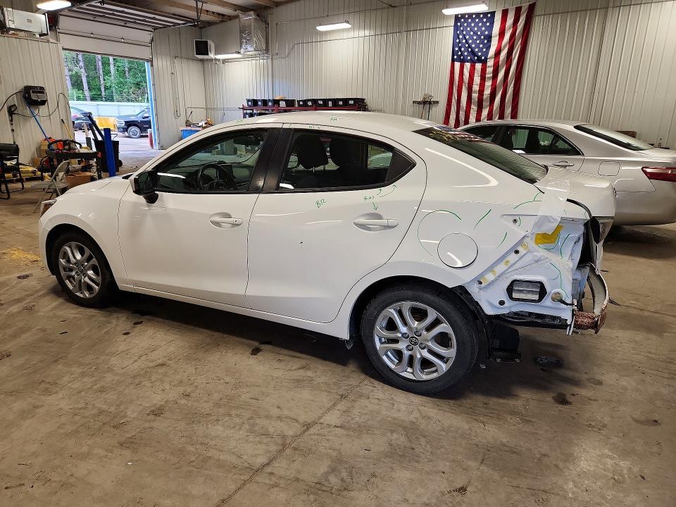 2017 Toyota Yaris ia Base