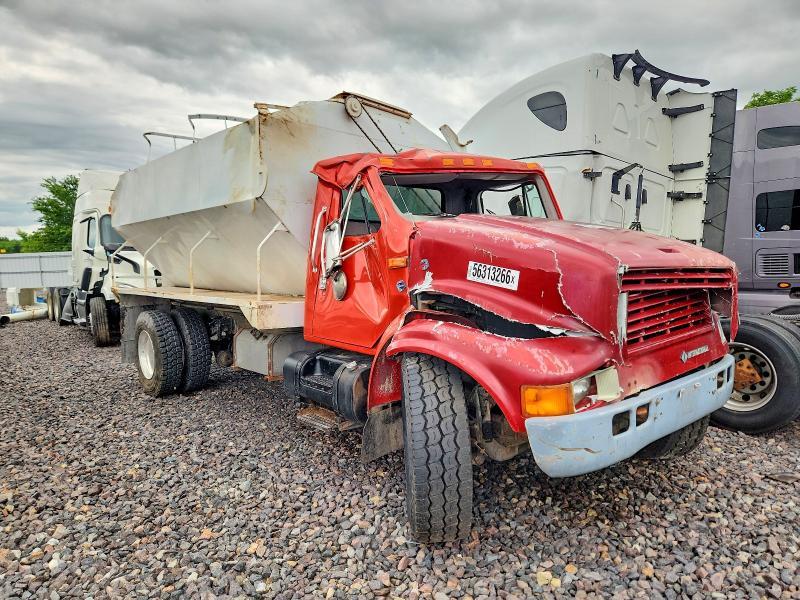 2000 International 4900 Feed Delivery Truck