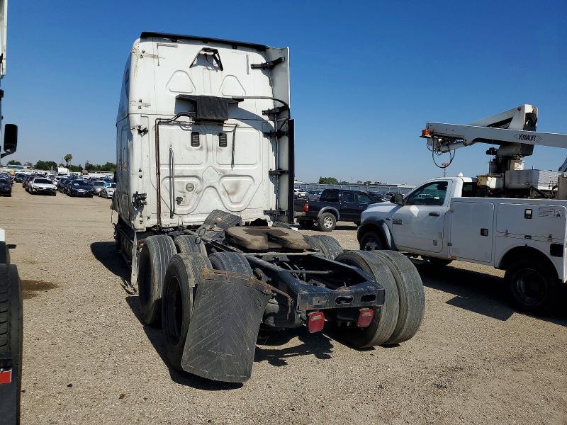 2016 Freightliner Cascadia 125 Semi Truck