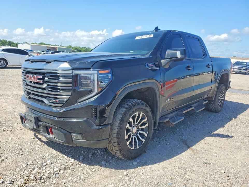 2022 GMC Sierra K1500 AT4