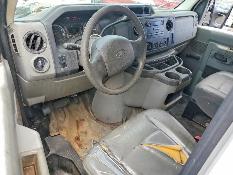2013 Ford Econoline E250 van