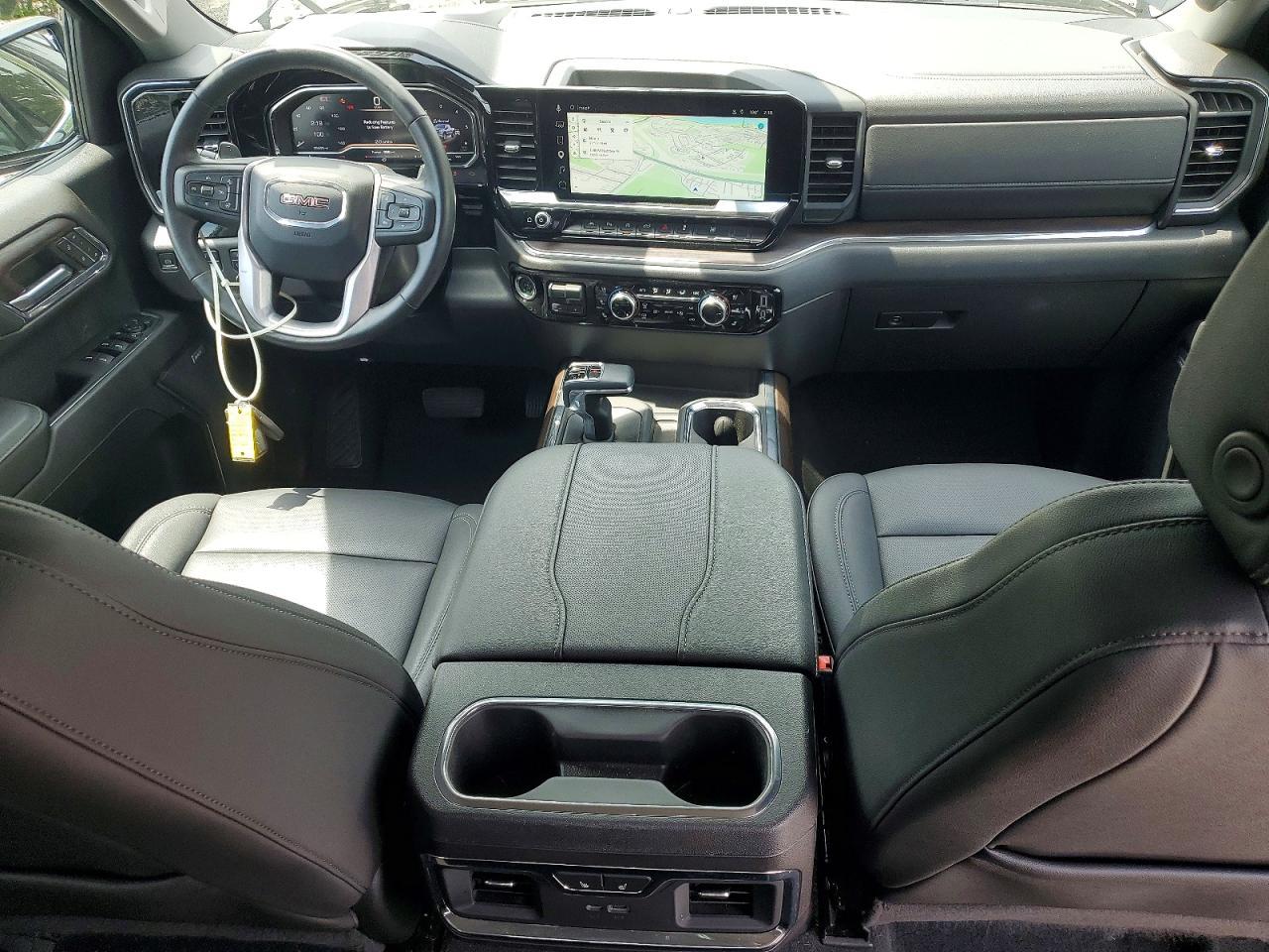 2024 GMC Sierra K1500 SLT